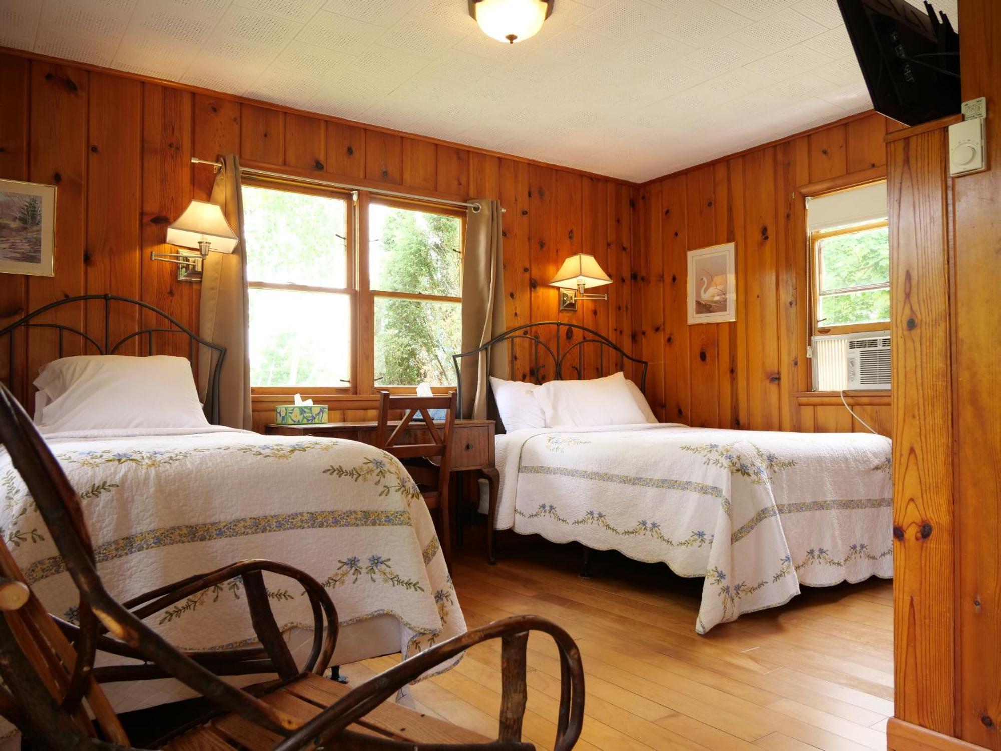 Ludington Blue Spruce Inn Номер фото